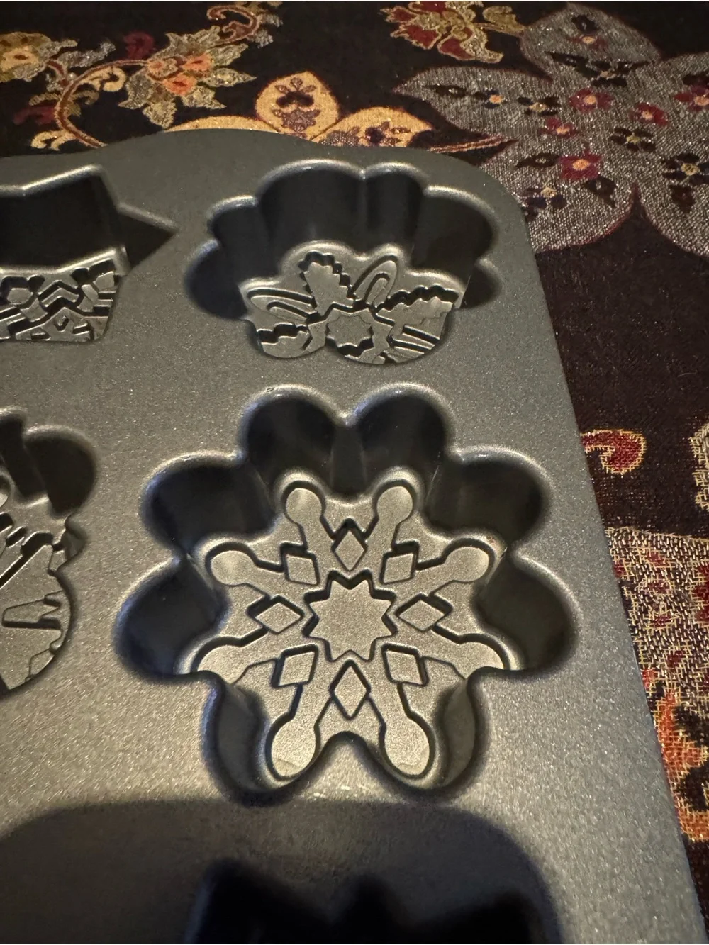 Nordic Ware Frozen Snowflake Cakelet Pan